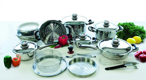 22 pc Cookware